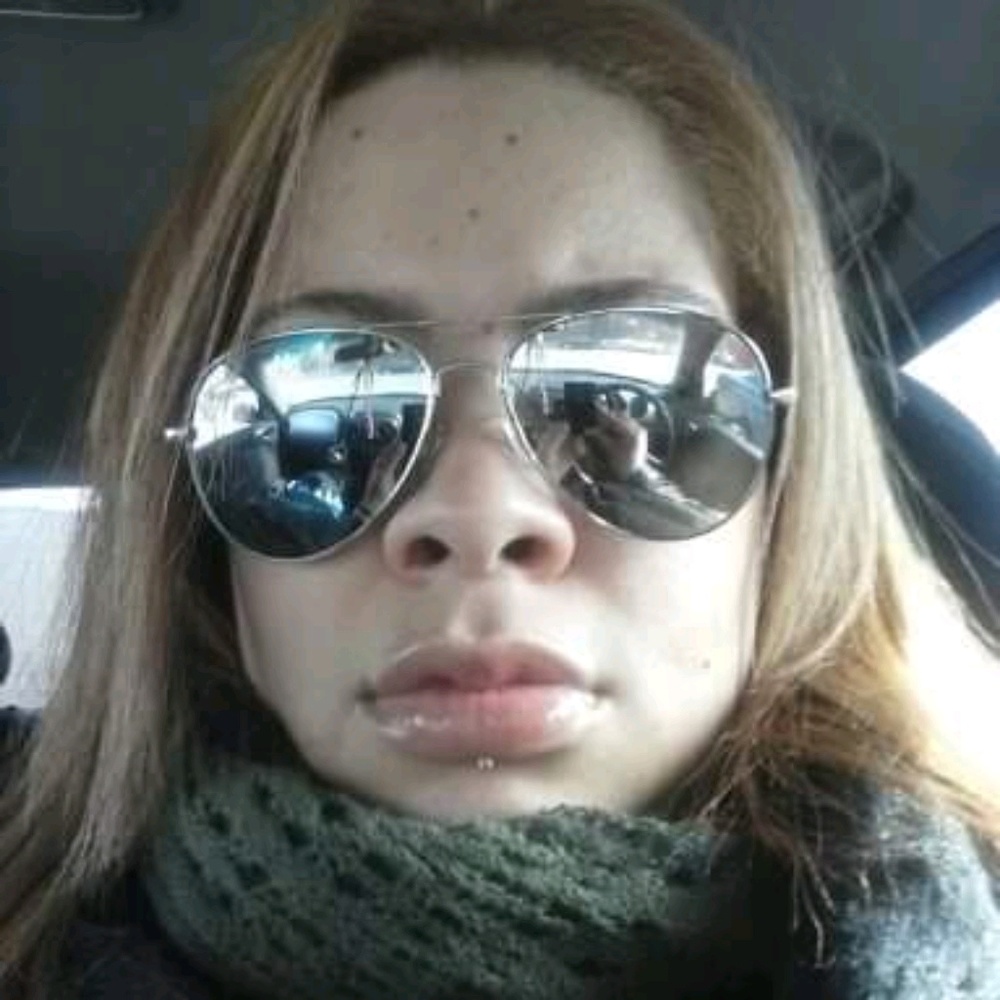 Meet your Posher, Kelli